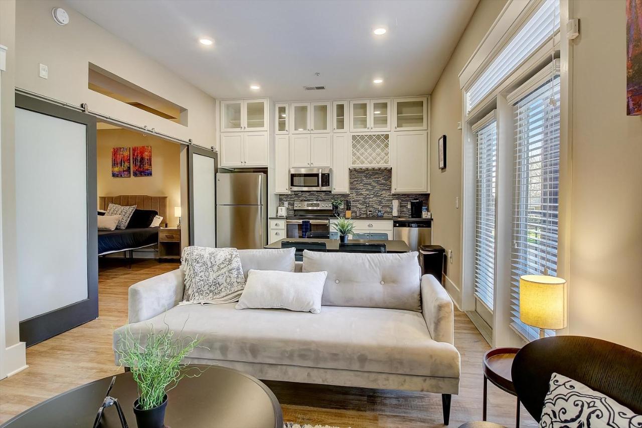 Frontdesk Village At Commonwealth Apts Plaza Midwood ชาร์ล็อต ห้อง รูปภาพ
